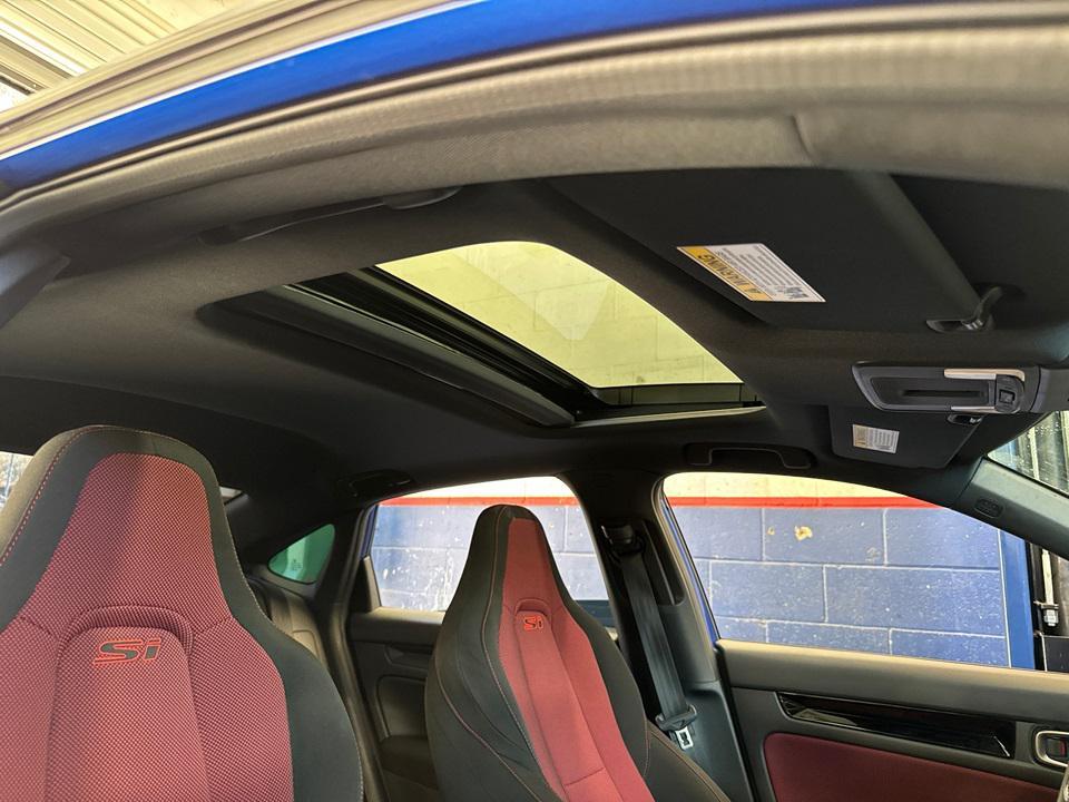 used 2022 Honda Civic Si car, priced at $28,990