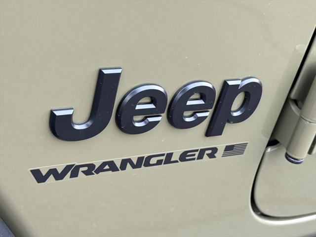 new 2025 Jeep Wrangler car, priced at $42,925