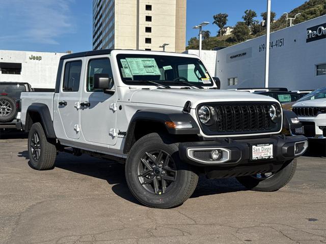 new 2025 Jeep Gladiator car, priced at $41,925