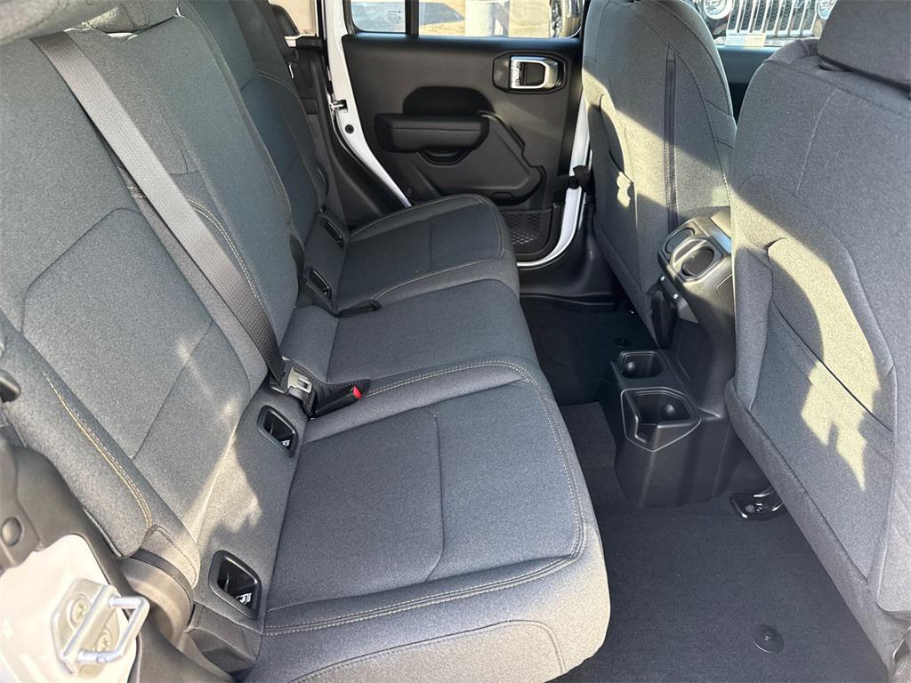 new 2025 Jeep Gladiator car, priced at $42,975