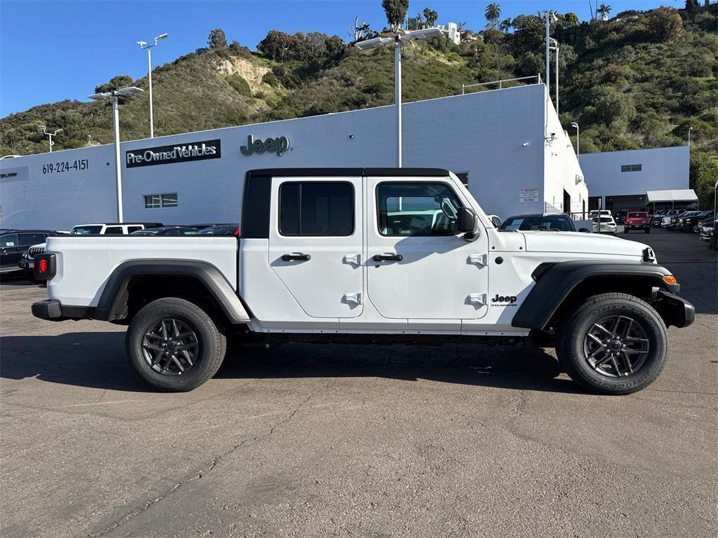 new 2025 Jeep Gladiator car, priced at $42,975