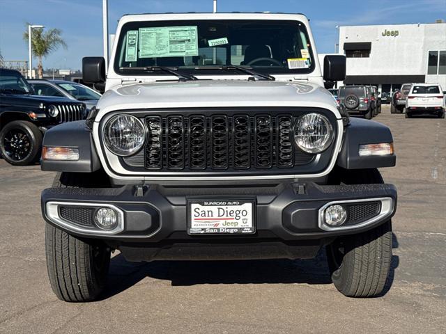 new 2025 Jeep Gladiator car, priced at $41,925