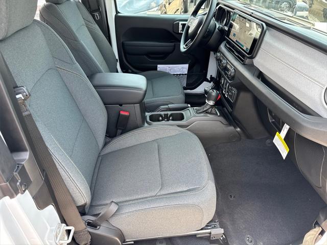 new 2025 Jeep Wrangler car, priced at $33,568