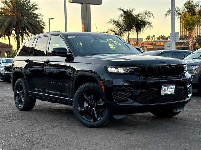 new 2025 Jeep Grand Cherokee car, priced at $42,925