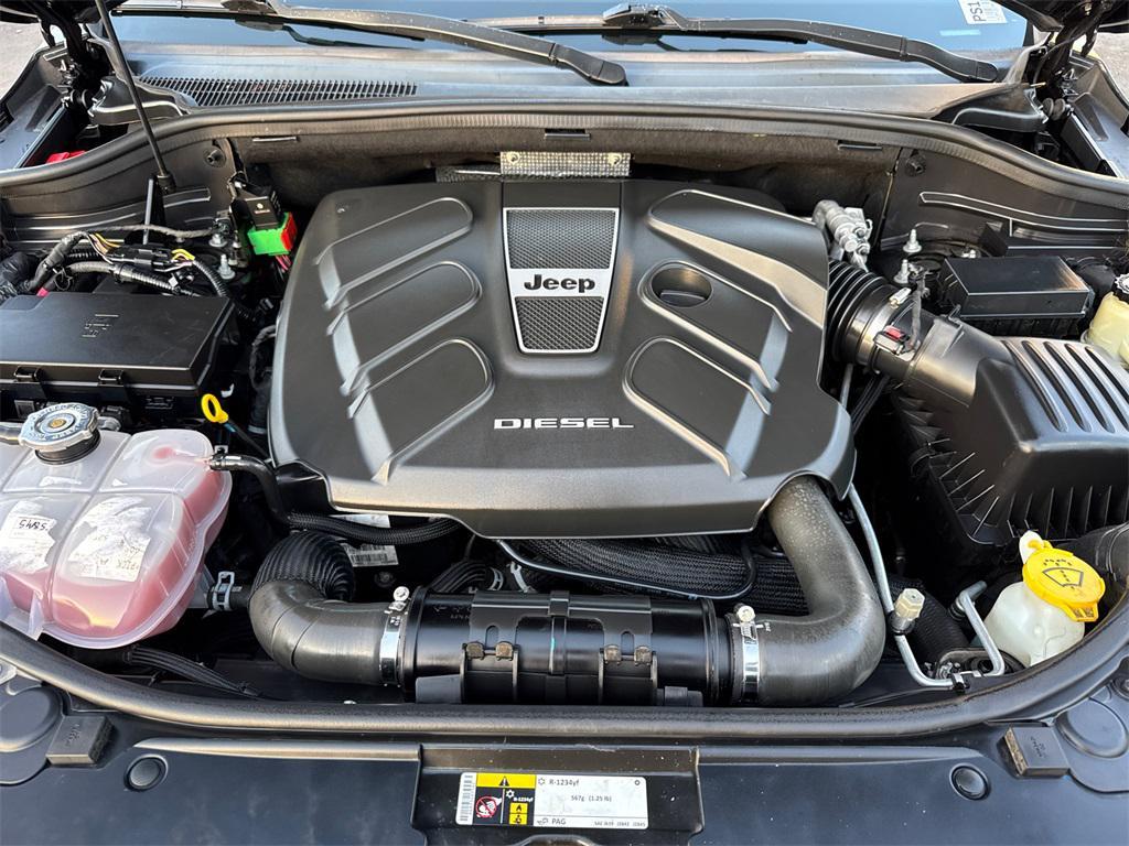 used 2015 Jeep Grand Cherokee car, priced at $14,881