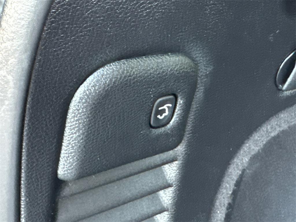 used 2015 Jeep Grand Cherokee car, priced at $14,881