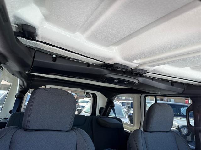 new 2025 Jeep Wrangler car, priced at $44,425