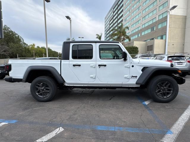 new 2025 Jeep Gladiator car, priced at $44,325