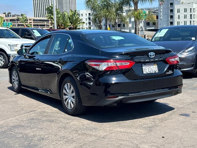used 2018 Toyota Camry Hybrid car, priced at $16,389