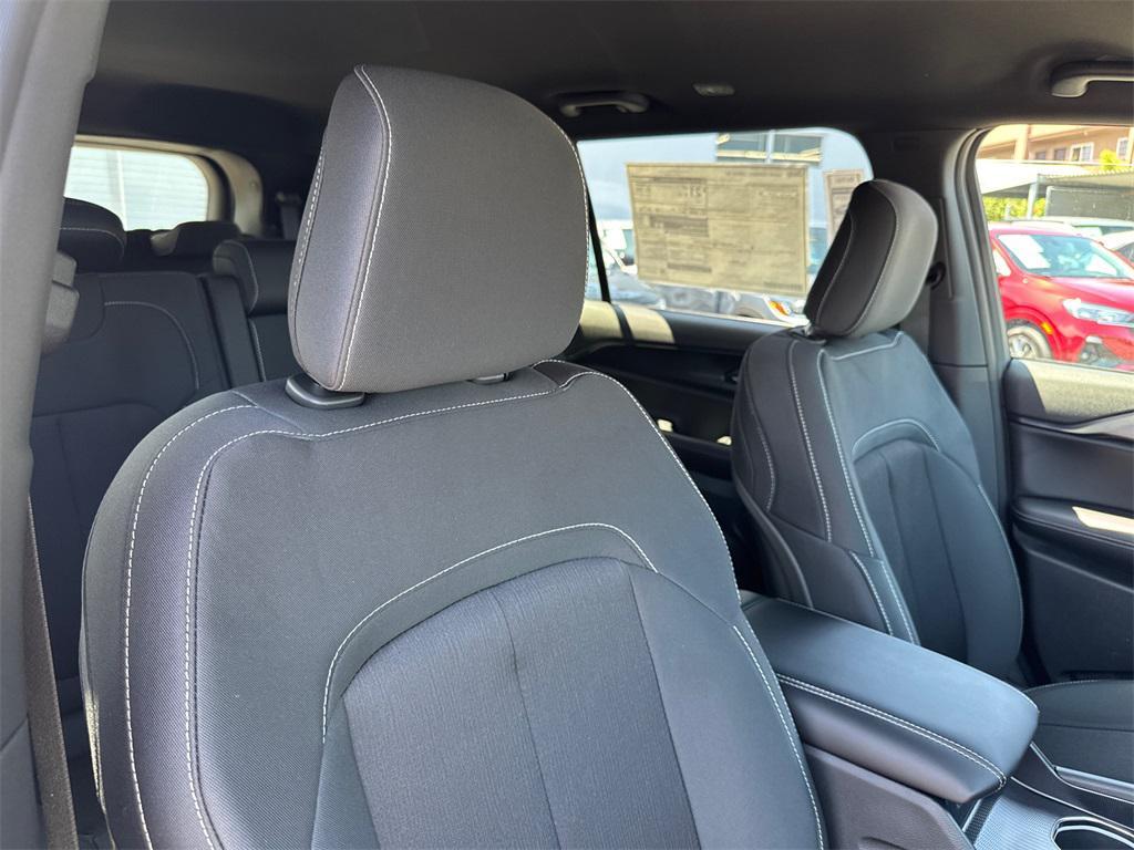 new 2025 Jeep Grand Cherokee L car, priced at $40,225
