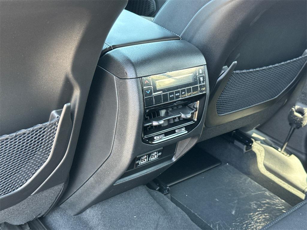 new 2025 Jeep Grand Cherokee L car, priced at $40,225
