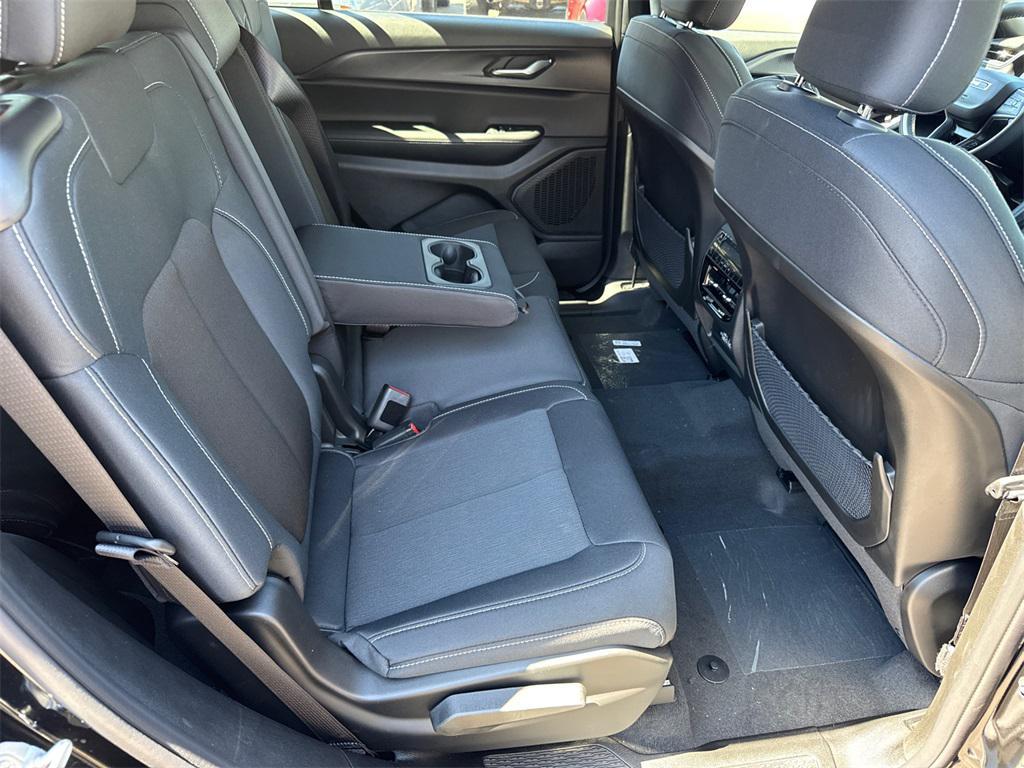 new 2025 Jeep Grand Cherokee L car, priced at $41,225