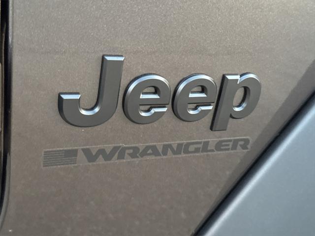 new 2025 Jeep Wrangler car, priced at $44,425