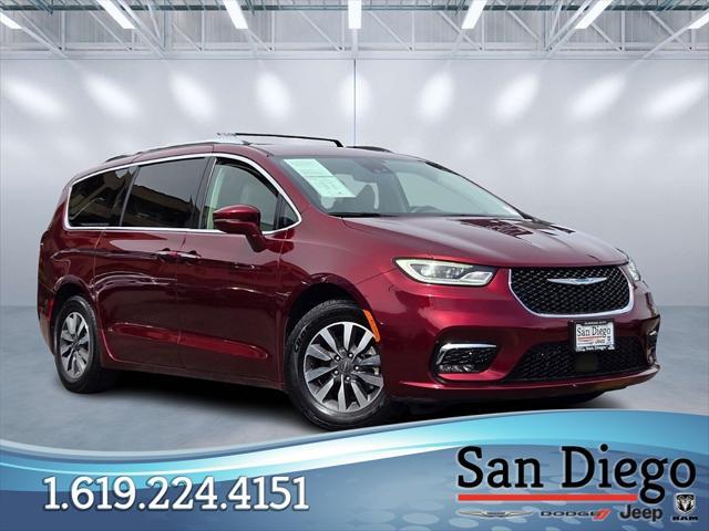 used 2021 Chrysler Pacifica Hybrid car, priced at $22,325