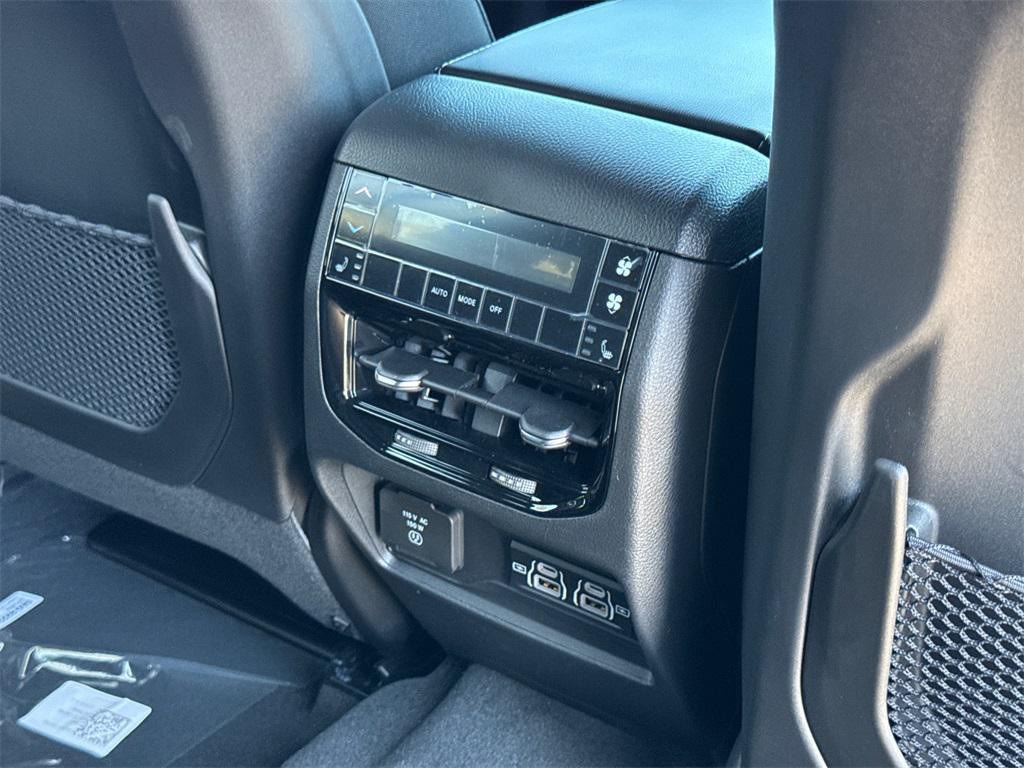 new 2025 Jeep Grand Cherokee L car, priced at $45,925