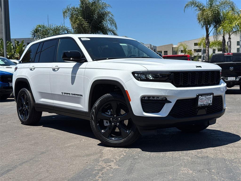 new 2025 Jeep Grand Cherokee car, priced at $43,925