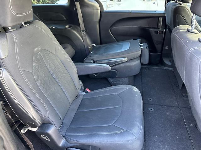 used 2019 Chrysler Pacifica car, priced at $15,555