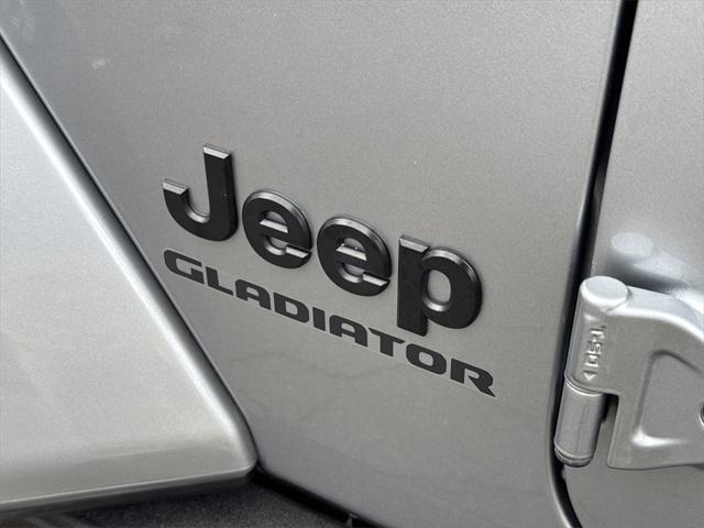 used 2021 Jeep Gladiator car, priced at $30,245