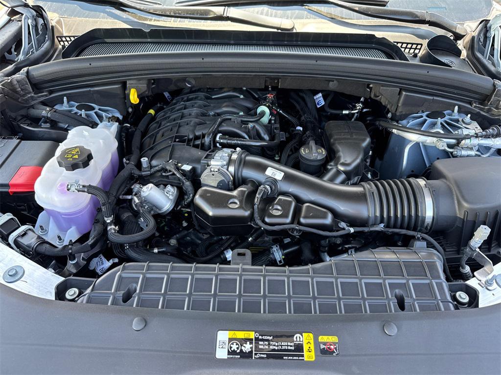 new 2025 Jeep Grand Cherokee L car, priced at $39,425