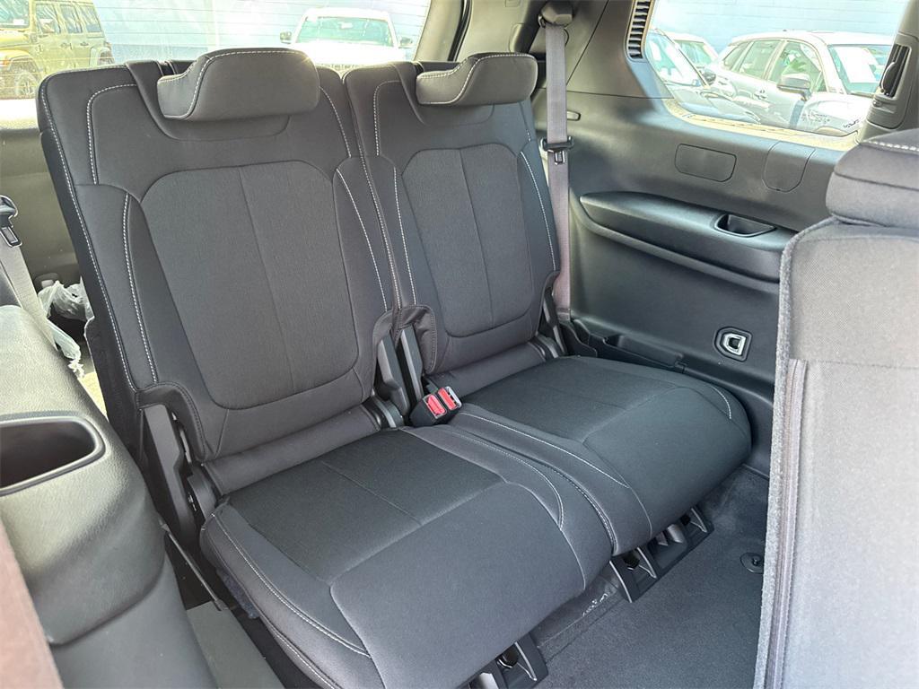 new 2025 Jeep Grand Cherokee L car, priced at $39,425