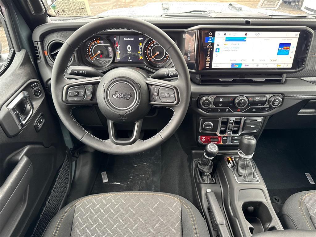 new 2025 Jeep Gladiator car, priced at $55,425