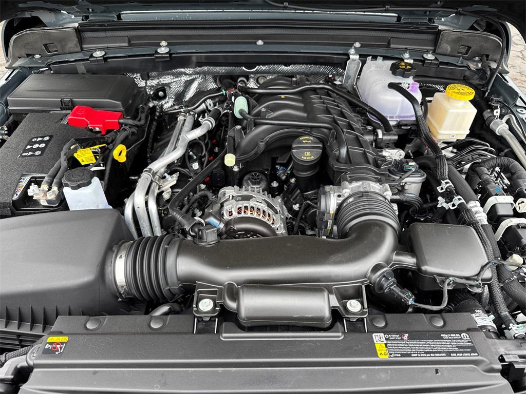 new 2025 Jeep Gladiator car, priced at $55,425