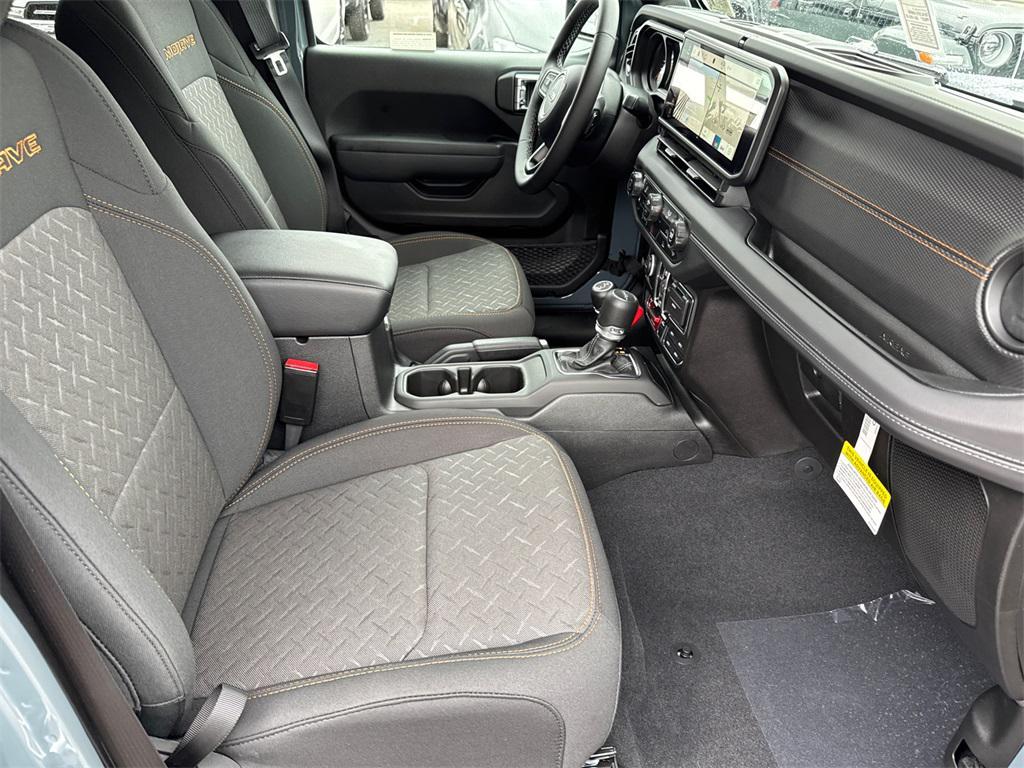 new 2025 Jeep Gladiator car, priced at $55,425