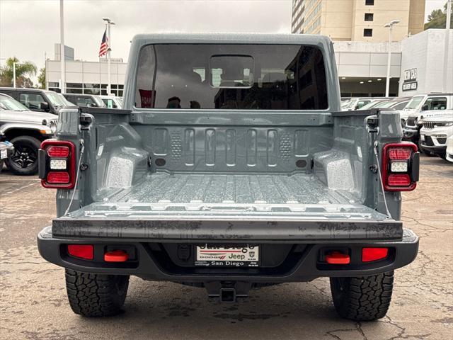 new 2025 Jeep Gladiator car, priced at $51,675