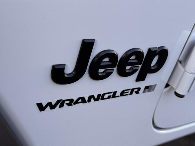 new 2025 Jeep Wrangler car, priced at $42,425