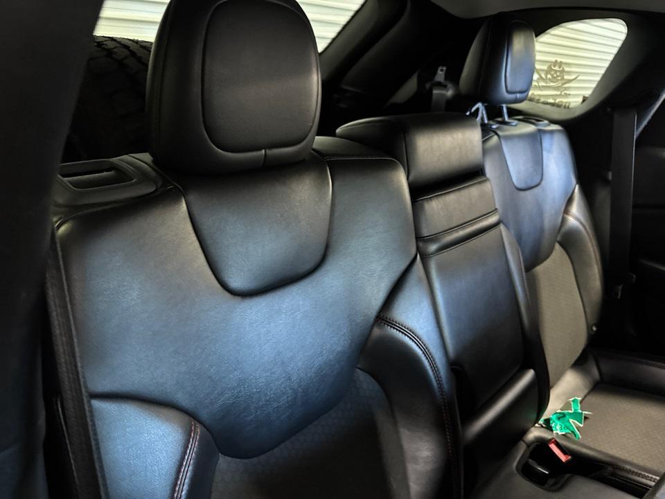 used 2019 Jeep Cherokee car, priced at $15,887