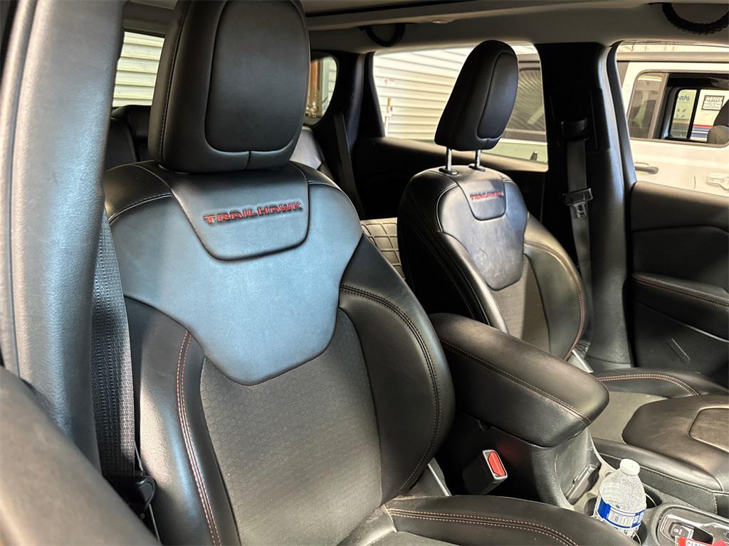 used 2019 Jeep Cherokee car, priced at $15,887