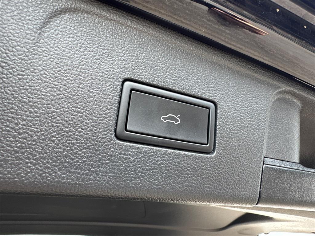 used 2024 Volkswagen Atlas car, priced at $29,777