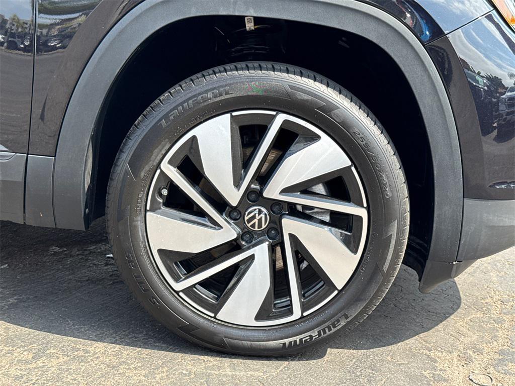 used 2024 Volkswagen Atlas car, priced at $29,777