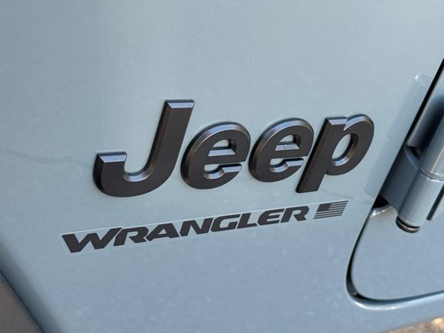 new 2025 Jeep Wrangler car, priced at $42,925