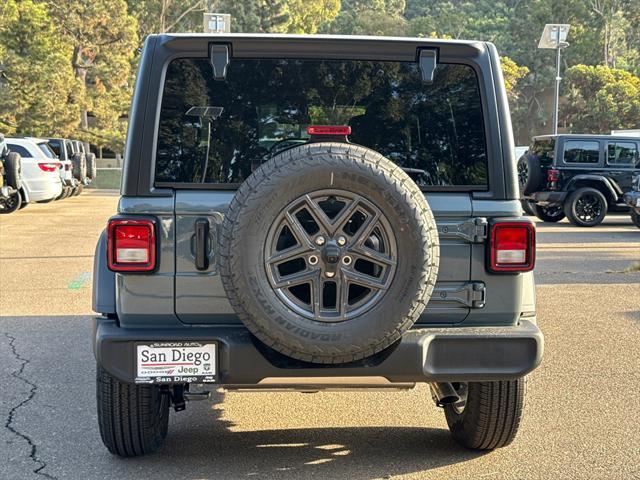 new 2025 Jeep Wrangler car, priced at $42,925