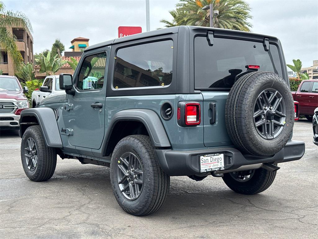 new 2025 Jeep Wrangler car, priced at $40,925