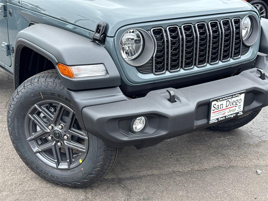 new 2025 Jeep Wrangler car, priced at $40,925