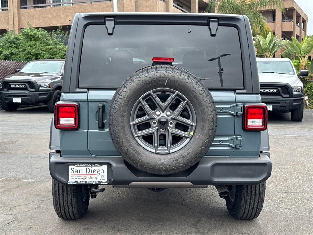 new 2025 Jeep Wrangler car, priced at $40,925