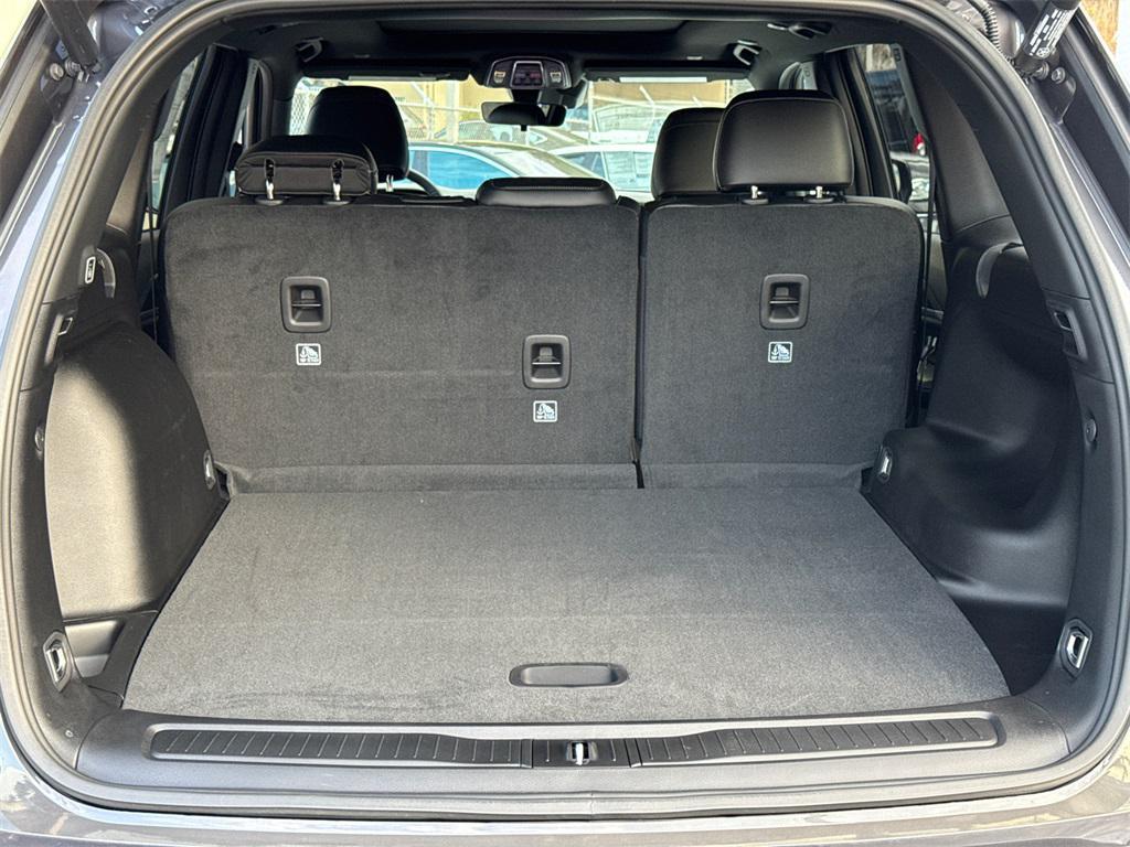 new 2025 Jeep Grand Cherokee car, priced at $48,975