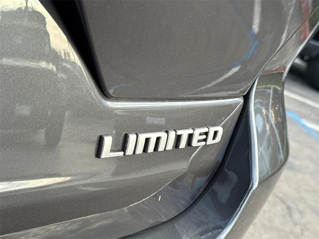 new 2025 Jeep Grand Cherokee car, priced at $48,975