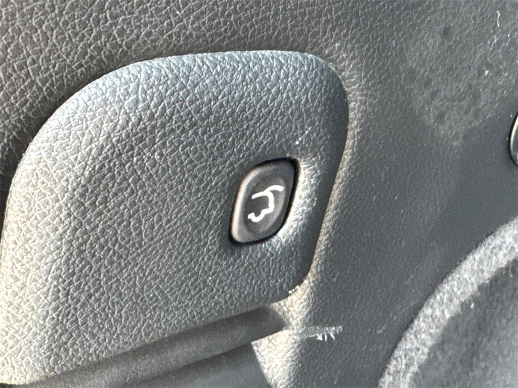used 2020 Jeep Grand Cherokee car, priced at $23,620