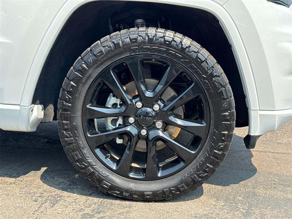 used 2020 Jeep Grand Cherokee car, priced at $23,620