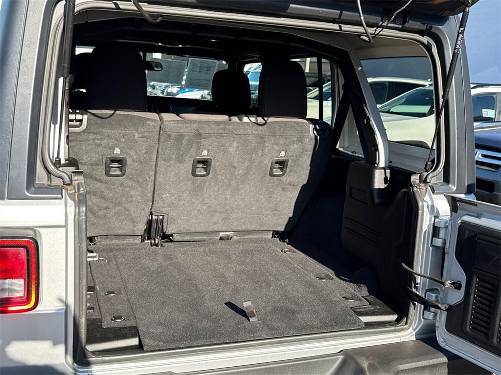 used 2022 Jeep Wrangler Unlimited car, priced at $27,990
