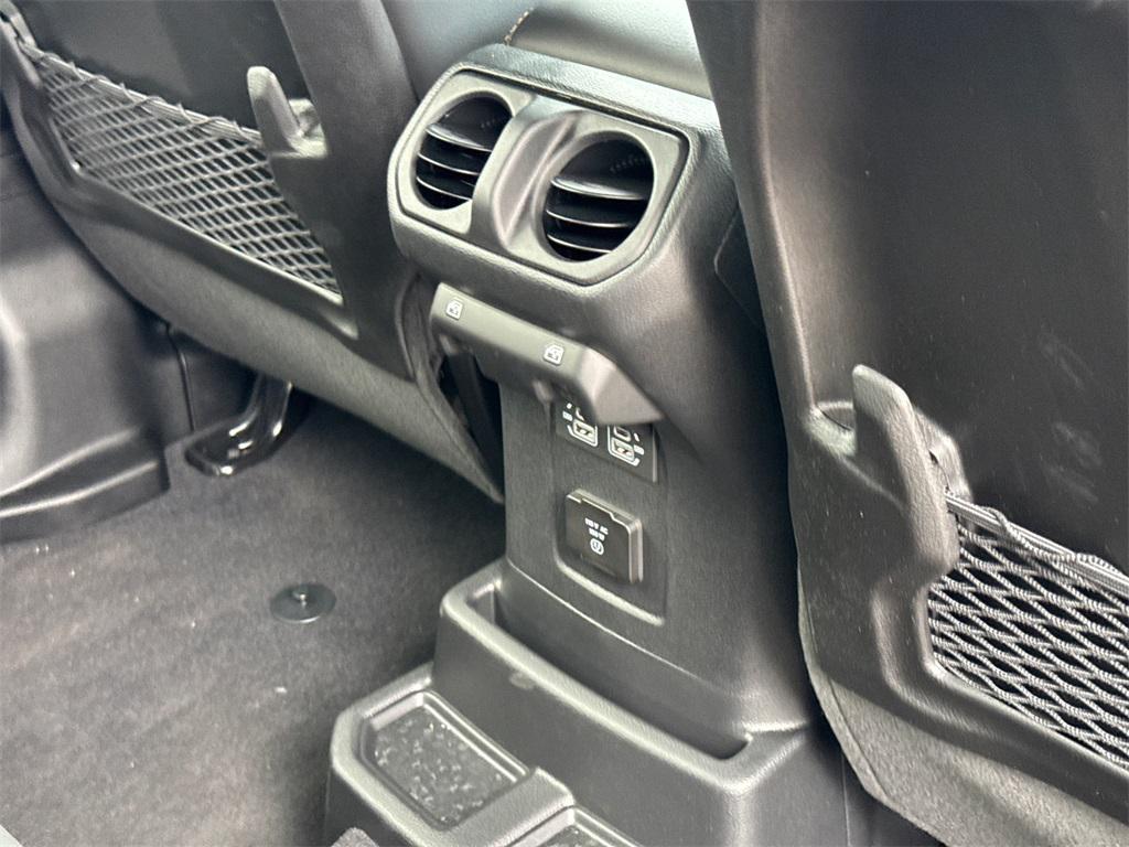 new 2025 Jeep Wrangler car, priced at $57,925