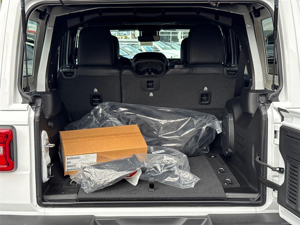 new 2025 Jeep Wrangler car, priced at $57,925