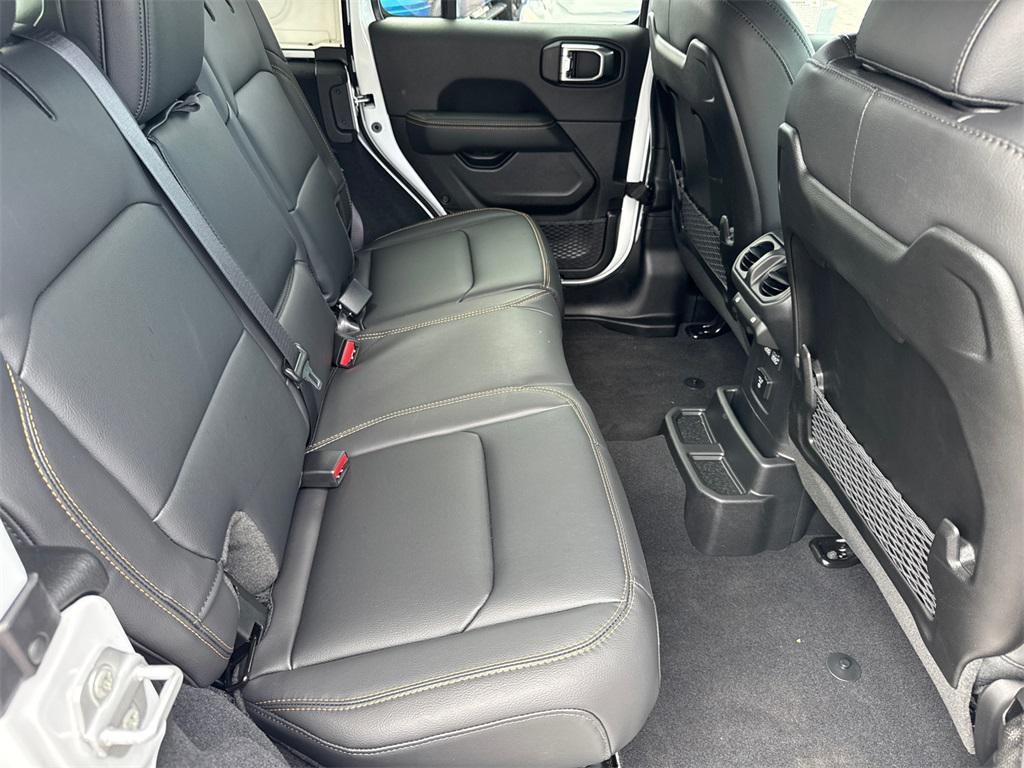 new 2025 Jeep Wrangler car, priced at $57,925