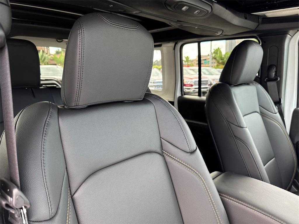 new 2025 Jeep Wrangler car, priced at $57,925