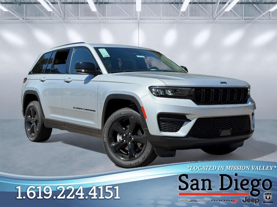 new 2025 Jeep Grand Cherokee car, priced at $44,175
