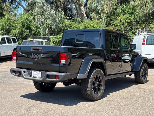 new 2025 Jeep Gladiator car, priced at $41,425