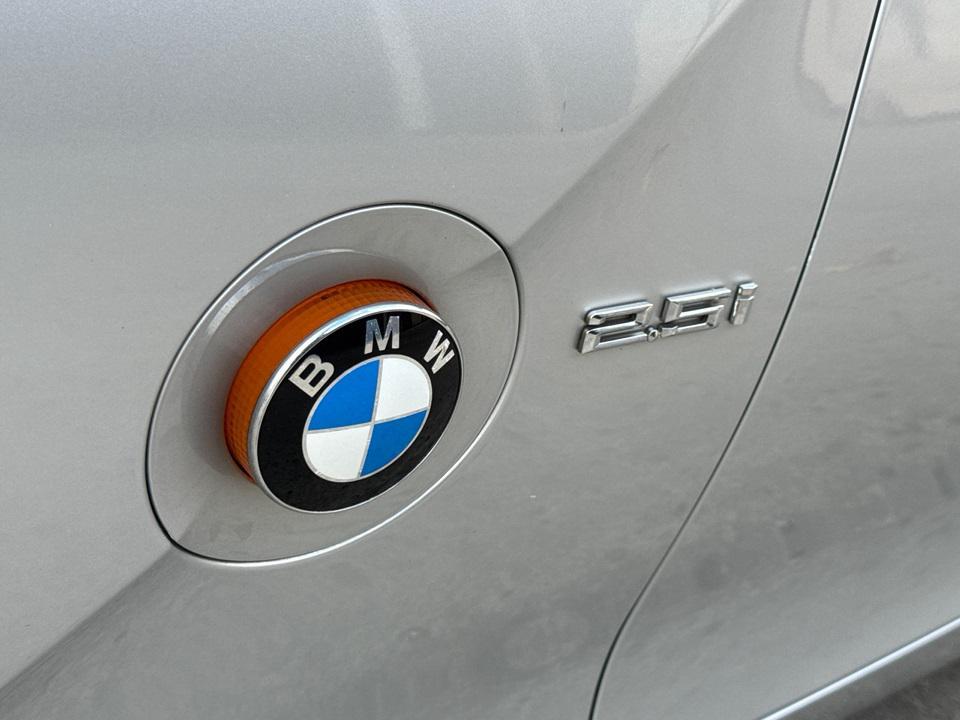used 2003 BMW Z4 car, priced at $10,990